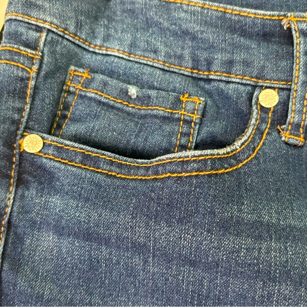 Denim Capris Length Jeans - Picture 7 of 7